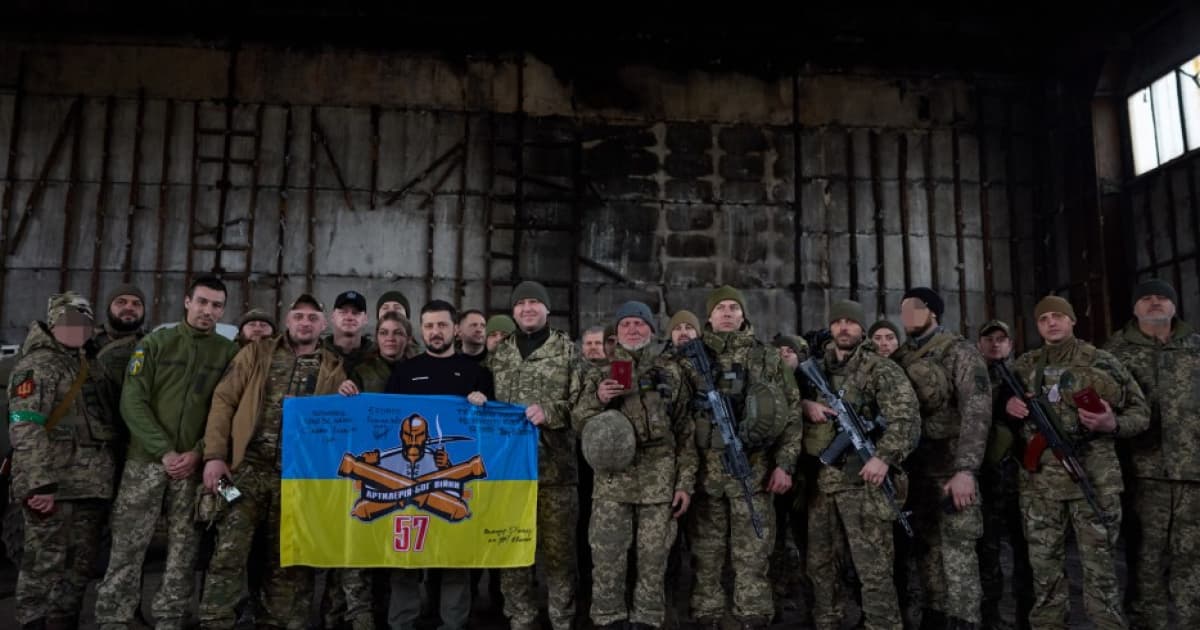 President Zelenskyy visiting Azov fighters in Bakhmut