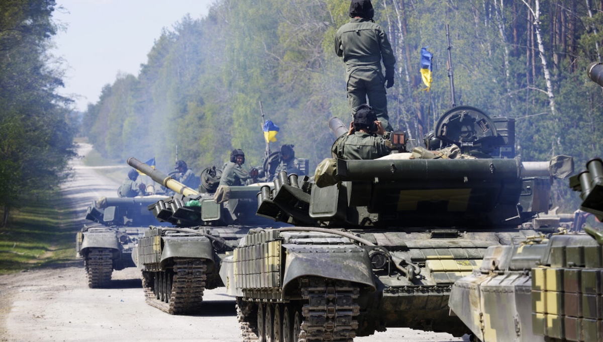 Convoy of Ukrainian tanks representing the growing need for military and humanitarian aid
